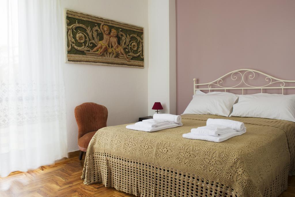 Rooms Villa Bergamo Airport Scanzorosciate Esterno foto