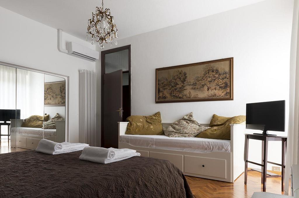 Rooms Villa Bergamo Airport Scanzorosciate Camera foto