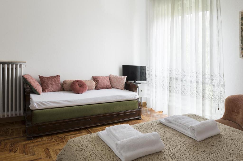 Rooms Villa Bergamo Airport Scanzorosciate Esterno foto