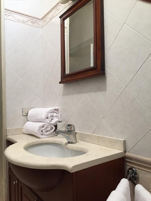 Rooms Villa Bergamo Airport Scanzorosciate Esterno foto